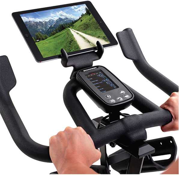 The Friendly Useful Interface allows you an amazing indoor cycling experience.